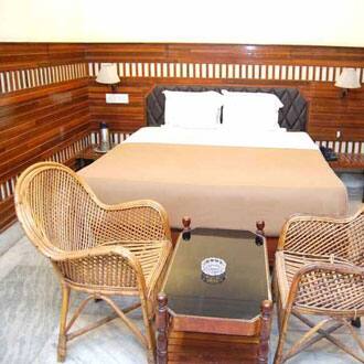 R.R. Hotel (35kms From Theni), Theni 5